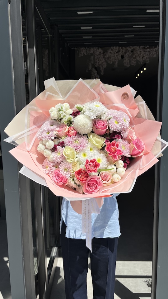 Veronas Luxury Soft Renkler Buket 1 Veronas Luxury Soft Renkler İzmir Buket Siparişi